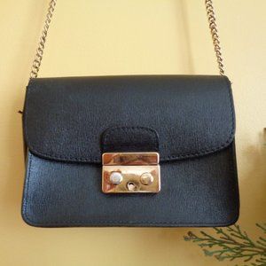 Isabella Rhea black leather crossbody